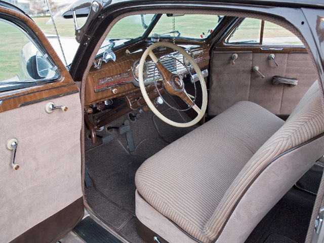 Root Beer Float 1948 Chevrolet Fleetline Features