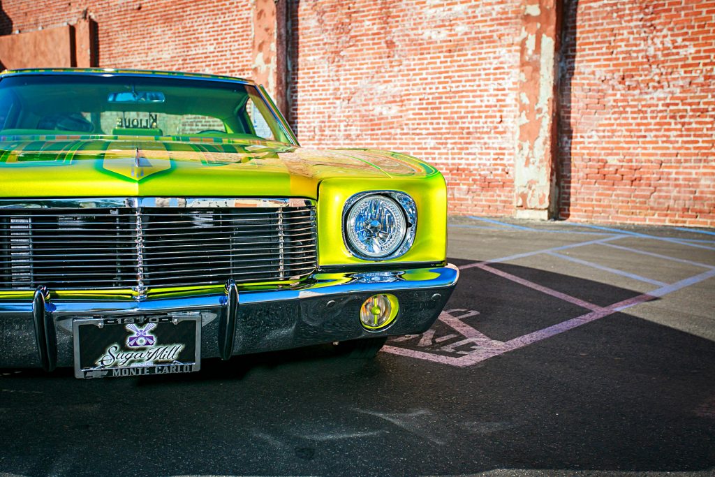 '70s-themed Chevrolet Monte Carlo