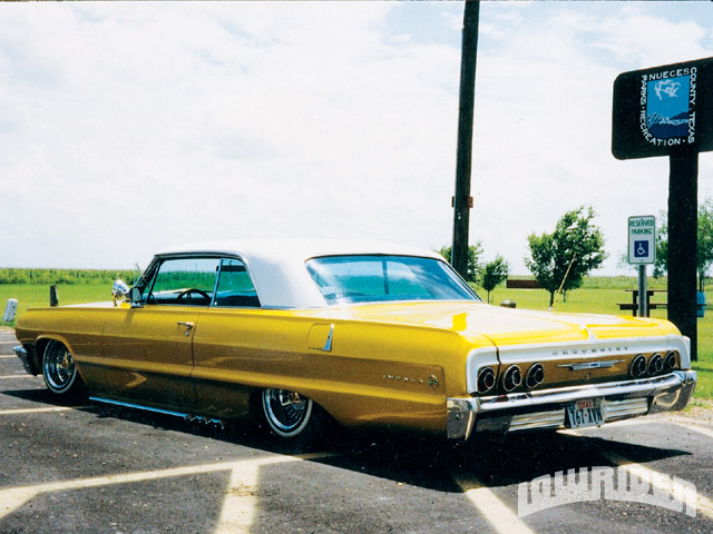 Amistad Car Club Texas Chicago Chapters Lowrider Magazine