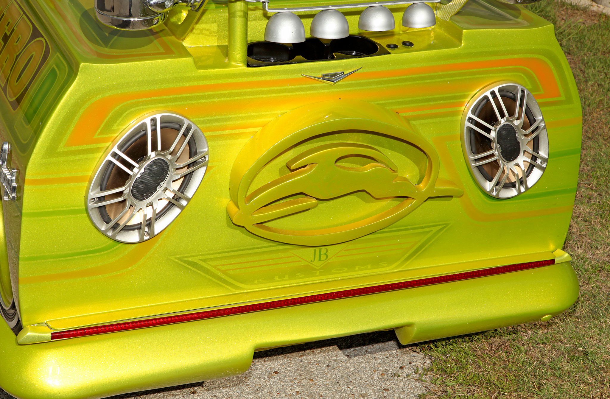 1968customicecreamcartfiberglasssoundsystem06 Lowrider