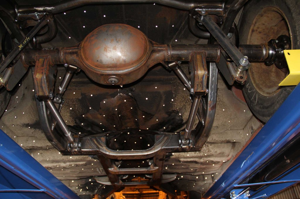 Low Cost Exhaust >> A Classsic Car on a Rodded-Out Chassis and Suspension Low Cost Exhaust >> A Classsic Car on a Rodded-Out Chassis and Suspension