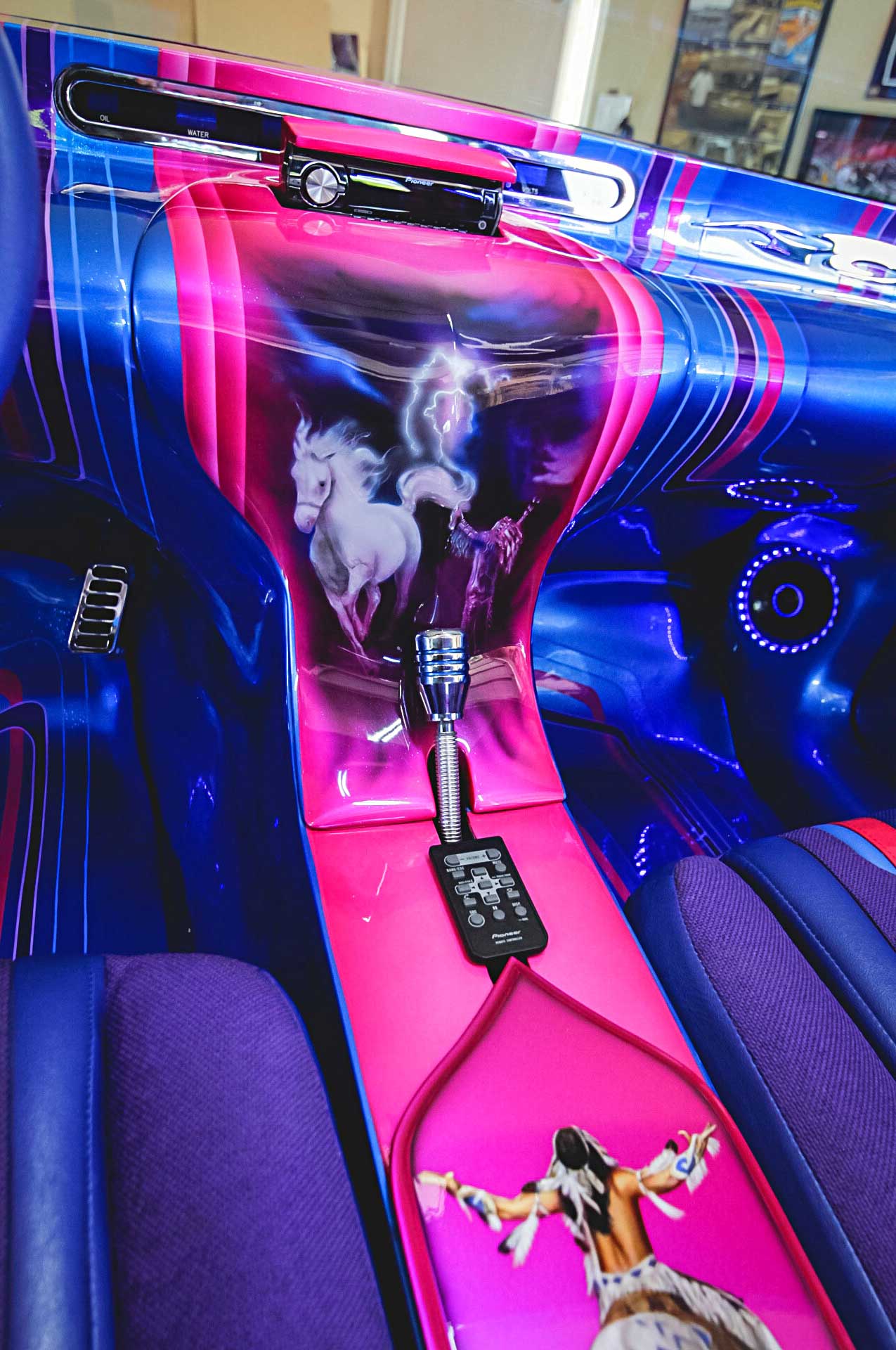 fish designz custom fiberglass center console Lowrider